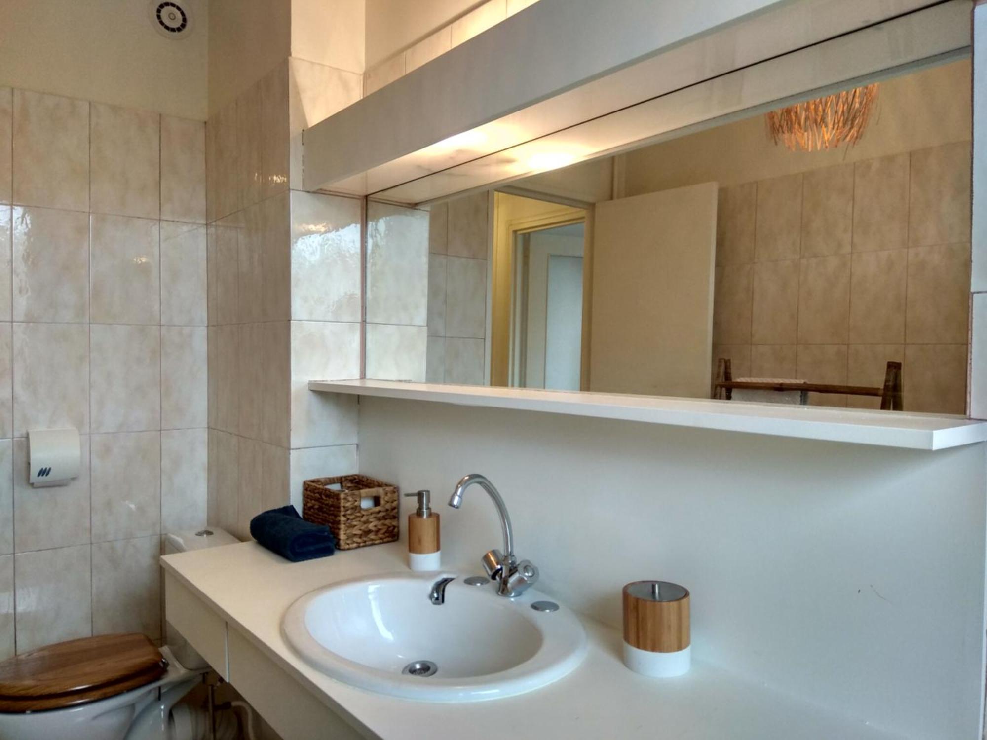 Budget Apart With Balcony And Great View سان دوني المظهر الخارجي الصورة