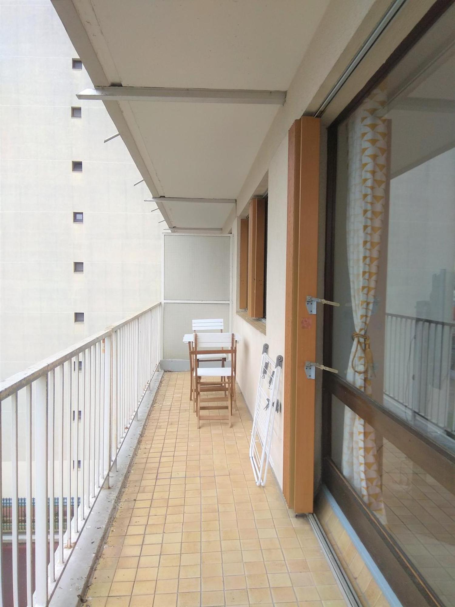 Budget Apart With Balcony And Great View سان دوني المظهر الخارجي الصورة